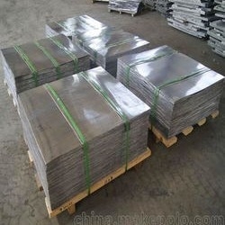 2mm Lead Sheet Roll สีเทาป้องกันรังสี 99.994% ความบริสุทธิ์ทางการแพทย์ Rolled X Ray Lead Sheet