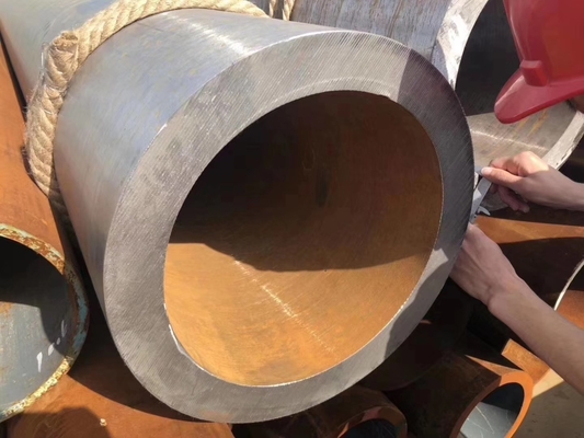 ASTM S355JR ท่อเหล็กกลมคาร์บอน Q320 Q360 API 5L GR.B ไม่มีรอยต่อ