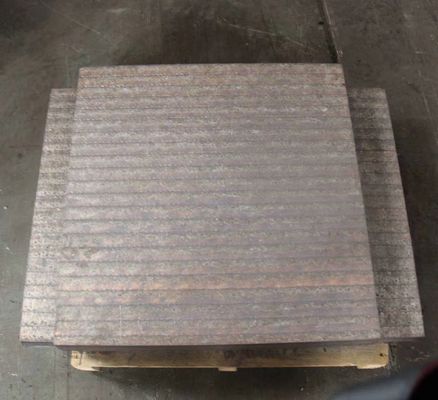Bin Liner Alloyed Anti Wear แผ่นเหล็กคอมโพสิตโครเมียมคาร์ไบด์สวม Hardfacing
